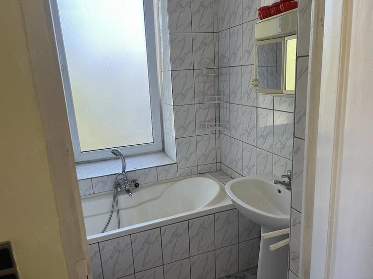 Casă cu Teren 1600 Mp în Șura Mică