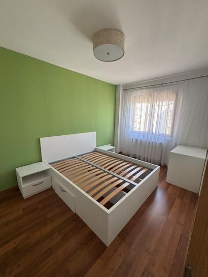Apartament cu 2 camere semidecomandat în Torontalului