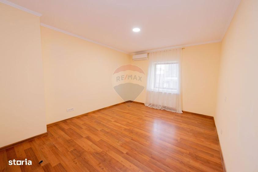 Spațiu comercial, de 96 mp, în Jilava