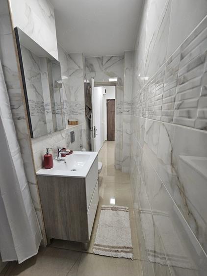Apartament cu 2 camere decomandat în Decebal