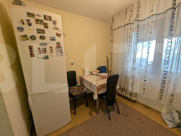 Apartament cu 2 camere semidecomandat, mobilat în Lăpuș