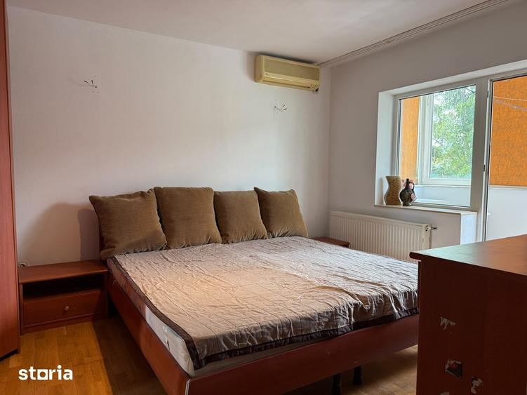 Apartament cu 4 camere în Central