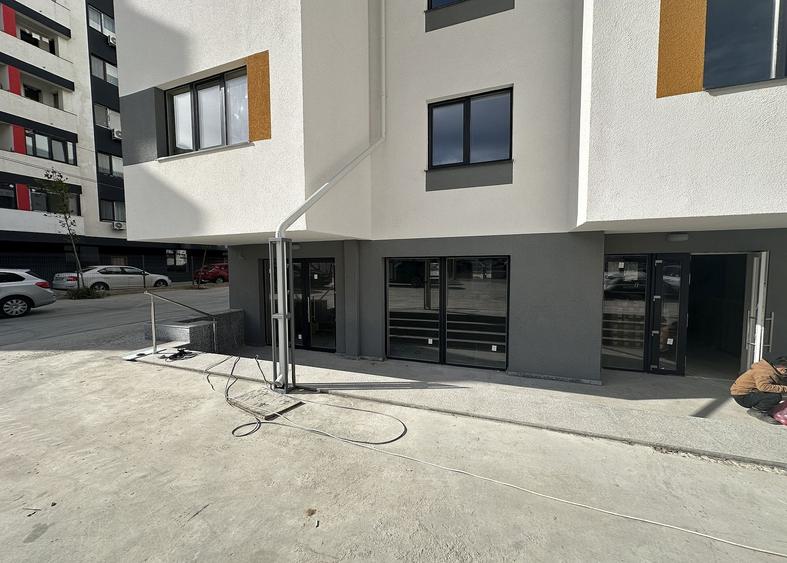 Spațiu comercial, de 540 mp, în Chiajna
