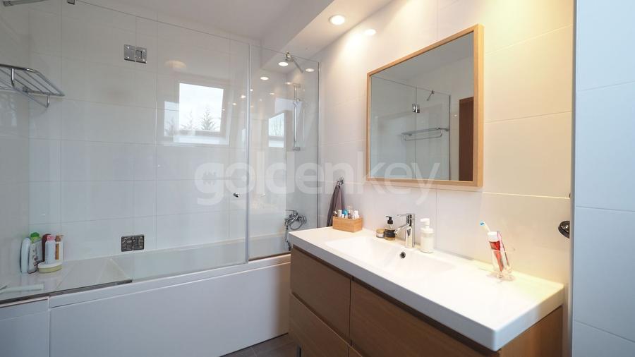Duplex cu 7 camere cu Piscina în Pipera