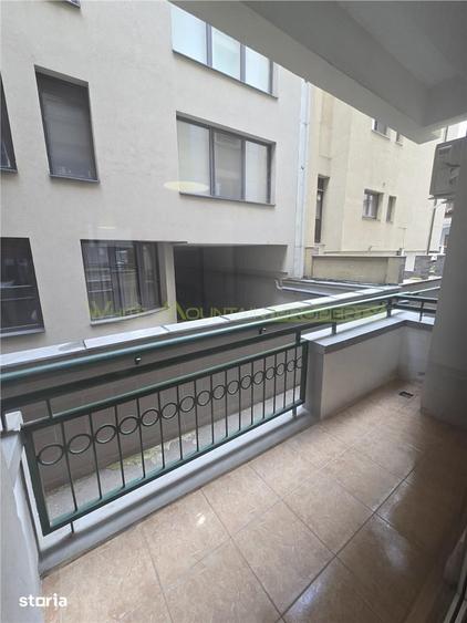 Apartament cu 3 camere decomandat în Primăverii