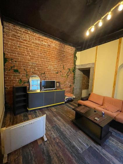 Apartament cu 3 camere semidecomandat, mobilat în Nerva Traian