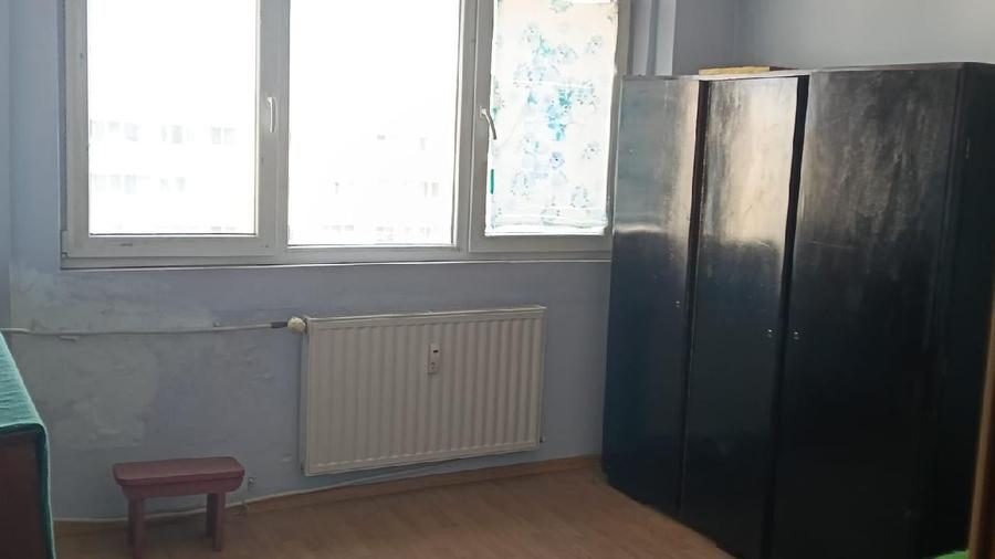Apartament cu 3 camere în Pantelimon