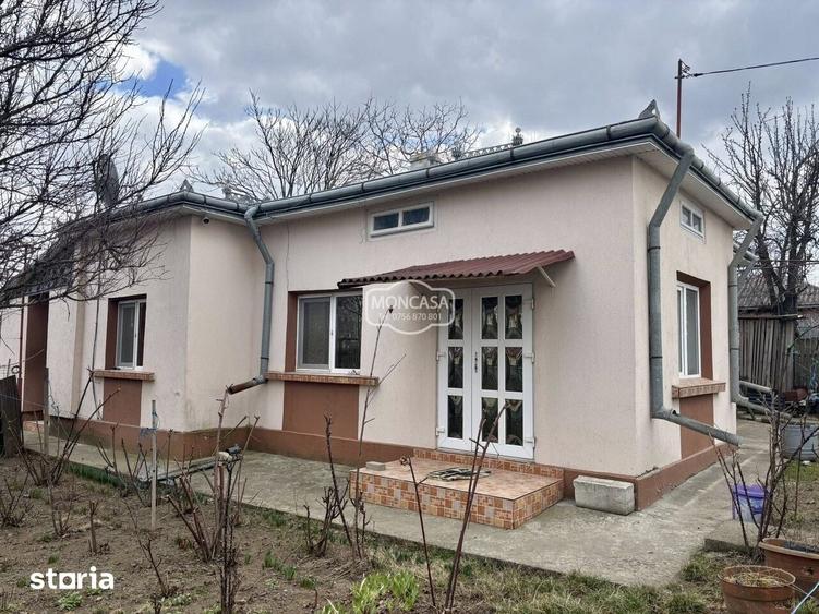 Casă cu 4 camere cu Teren 764 Mp în Central
