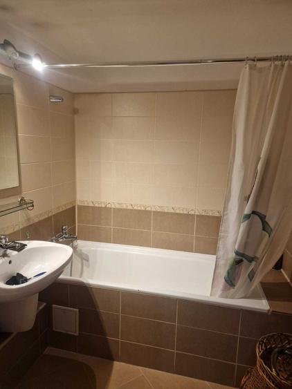 Apartament cu 2 camere decomandat în Runcu
