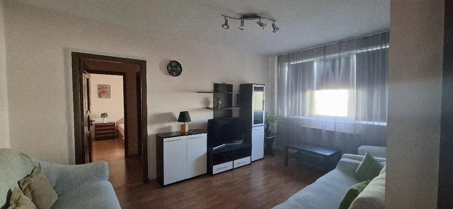 Apartament cu 2 camere semidecomandat în Hipodrom