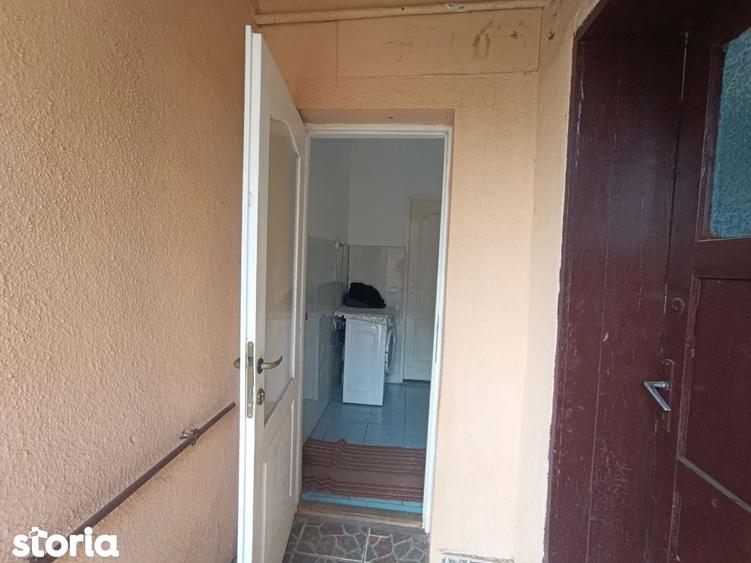 Casa cu 2 camere, teren 1400 mp, acces asfaltat - 9