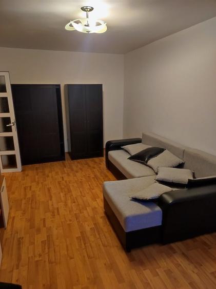Apartament cu 2 camere decomandat în Exterior Vest