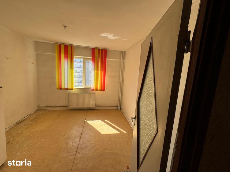 Apartament cu 4 camere în Central