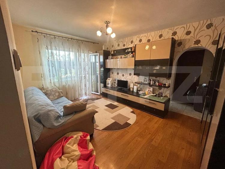 Apartament cu 2 camere semidecomandat în Micro 9