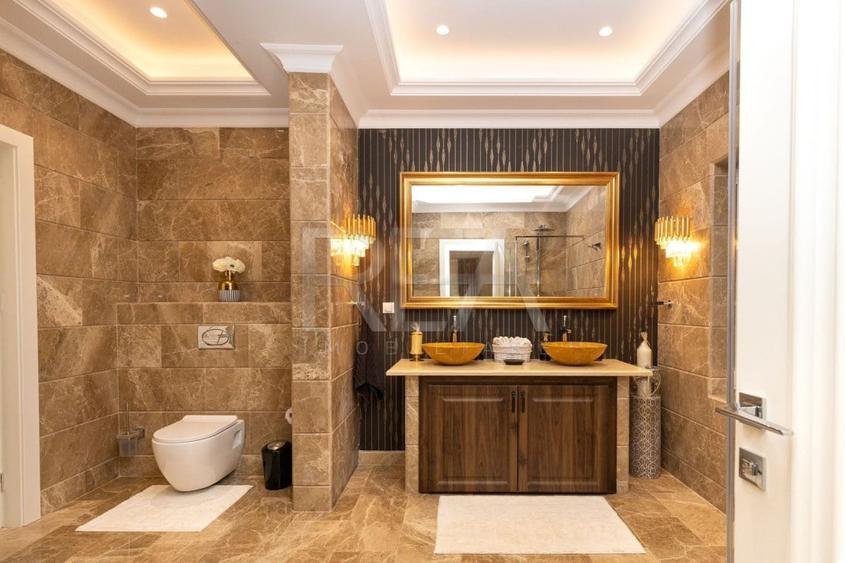Casă individuală cu 6 camere cu Piscina în Tunari