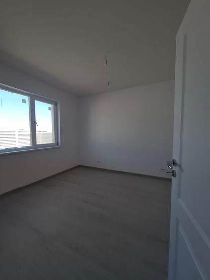 Casă individuală cu 4 camere cu Teren 420 Mp în Domnești