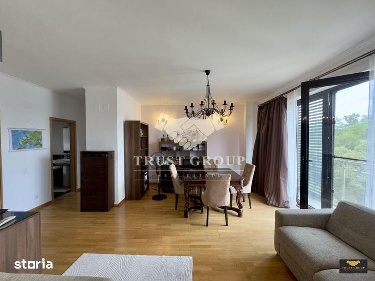 Apartament cu 3 camere semidecomandat în Aviatorilor