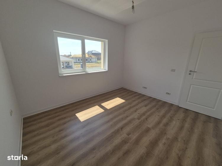 Casă cu 4 camere cu Teren 350 Mp în Central