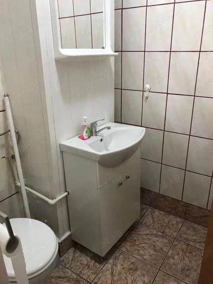 Apartament cu 3 camere decomandat în Uverturii