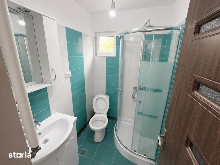 Casă cu 3 camere cu Teren 230 Mp în Malu Mare