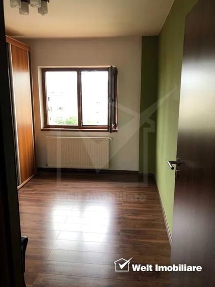 Apartament cu 3 camere decomandat, mobilat în Între Lacuri