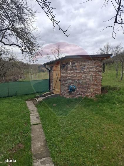 Casă cu 3 camere cu Teren 1256 Mp în Bârsana