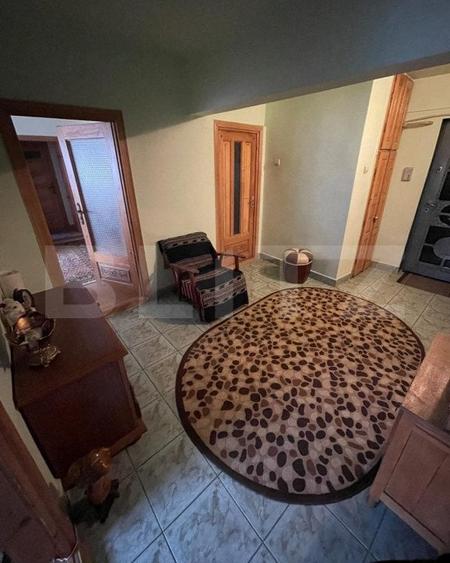 Apartament cu 4 camere semidecomandat, mobilat în Fălticeni