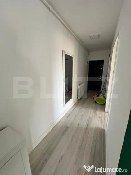 Apartament cu 2 camere semidecomandat, mobilat în Central