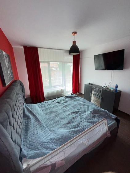 Casă cu 4 camere cu Teren 340 Mp în Militari