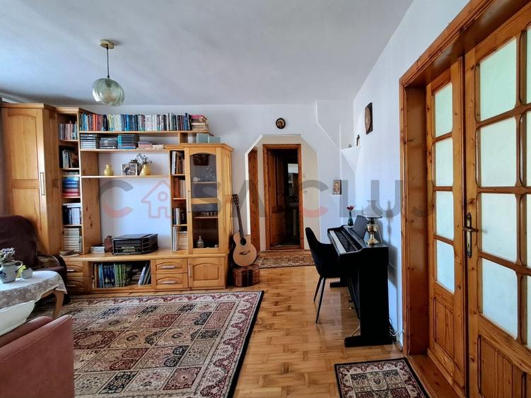 Apartament cu 4 camere decomandat, mobilat în Mănăștur