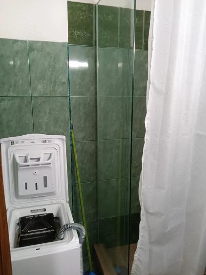 Garsonieră decomandată în Romană