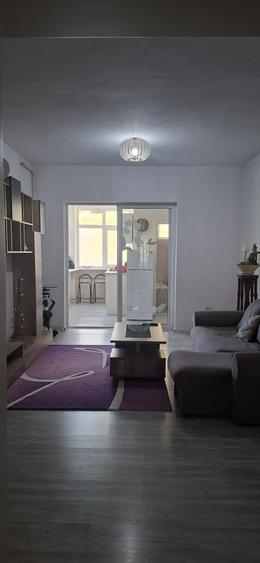 Apartament cu 2 camere semidecomandat în Moșnița Veche
