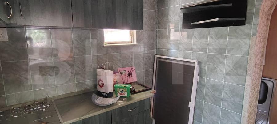 Casă individuală cu 4 camere cu Garaj în Exterior Vest