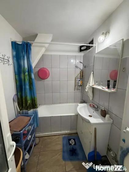Apartament cu 2 camere decomandat în Vest