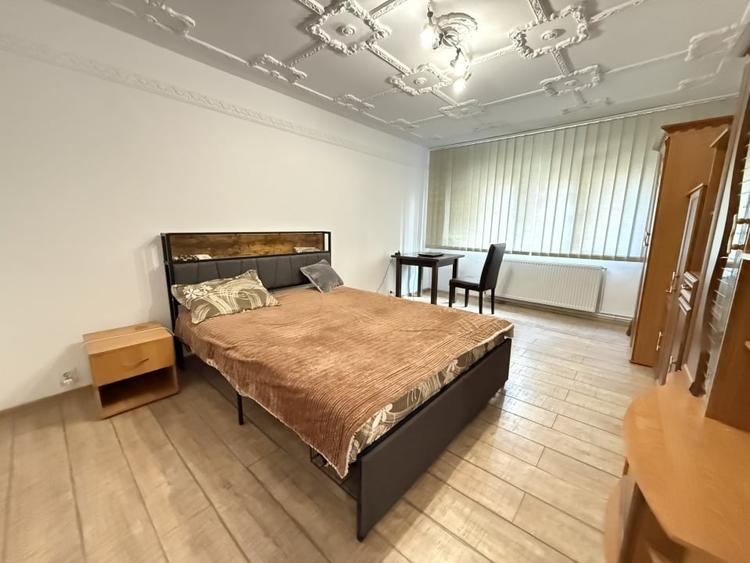 Apartament spatios, 3 camere, decomandat, 82 mp, parter - Lipovei - 1