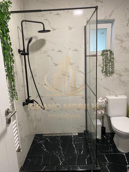 Duplex cu 3 camere cu Canalizare în Sânandrei