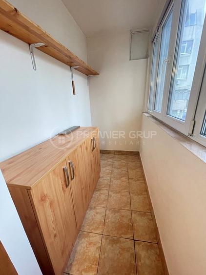 Apartament cu 3 camere decomandat în Păcurari