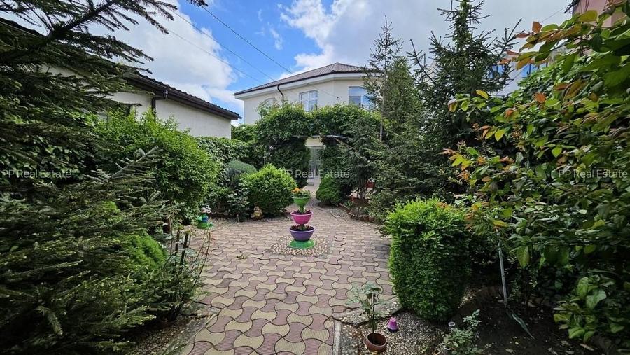 Casă individuală cu 5 camere cu Canalizare în CET