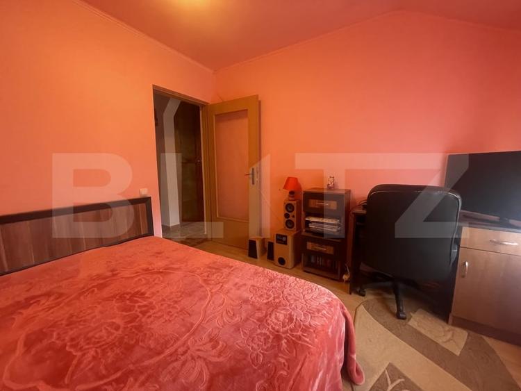 Apartament cu 4 camere decomandat, mobilat în Sud