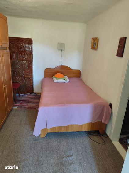 Casă cu 4 camere cu Teren 1500 Mp în Șotrile