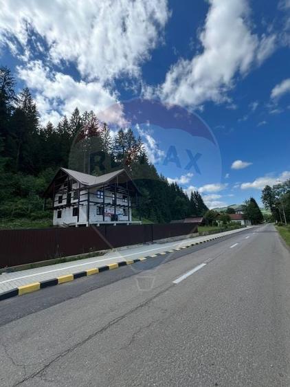 Casă cu 7 camere cu Teren 300 Mp în Voroneț