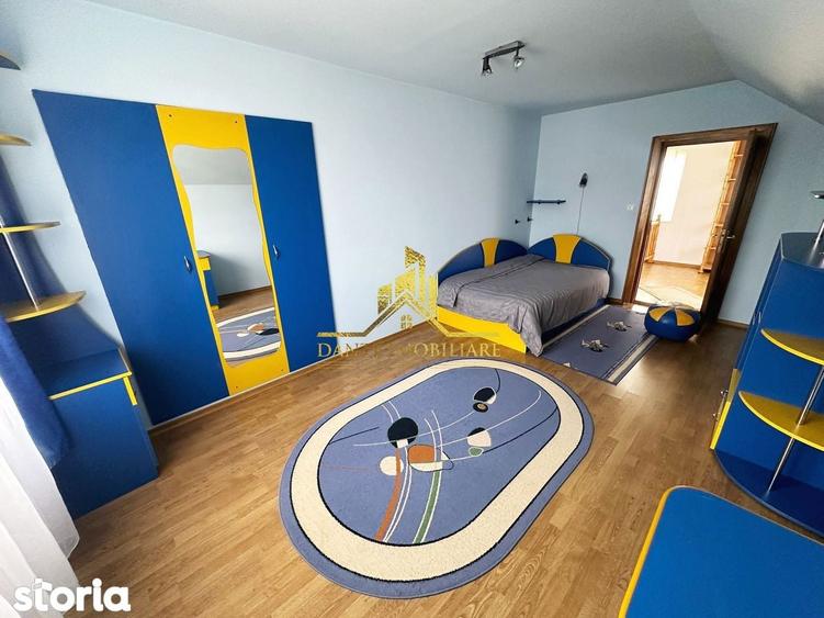 Casă cu 5 camere cu Teren 1200 Mp în Mănăștur