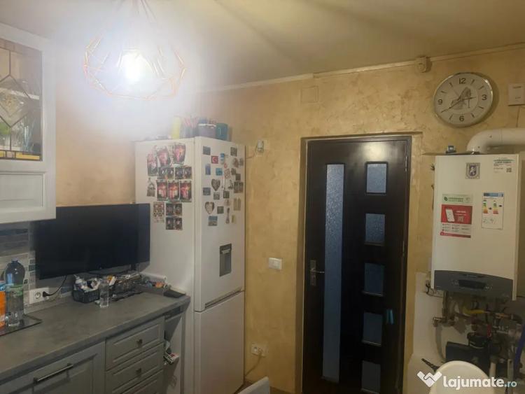 Casă cu 3 camere cu Teren 280 Mp în Central