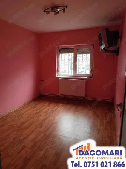 Apartament cu 4 camere decomandat în Dunărea