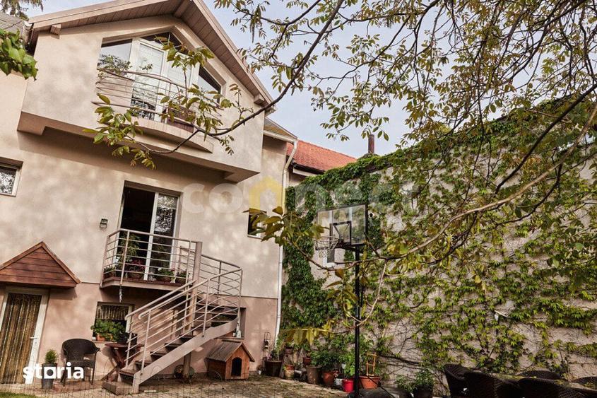 Casă cu 5 camere cu Canalizare în Gruia