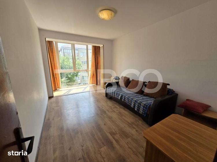 Apartament 2 camere de vanzare decomandat 52 mpu etaj 3 Terezian Sibiu - 4