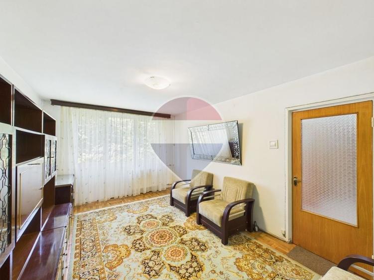 Apartament cu 3 camere decomandat, mobilat în Brâncoveanu
