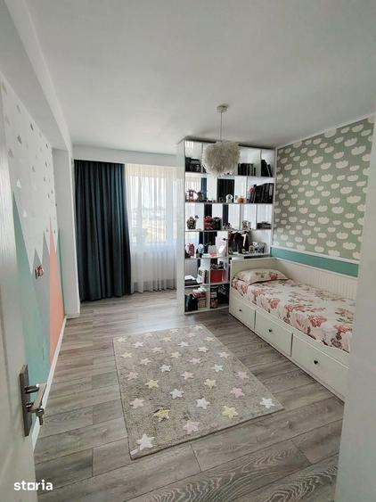 Casă cu 4 camere cu Teren 250 Mp în Central
