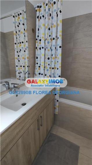 Apartament cu 3 camere semidecomandat, mobilat în Băneasa