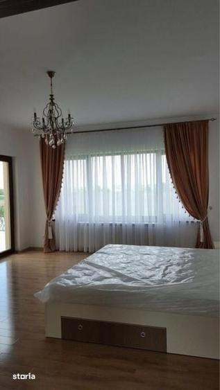 Casă cu 4 camere cu Teren 250 Mp în Central
